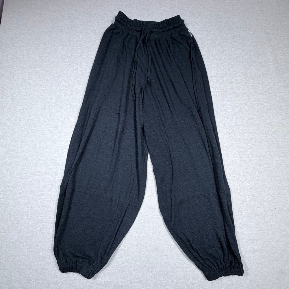Free People FP Movement Black Loose Gaucho Balloon Joggers Textured XS OB820542